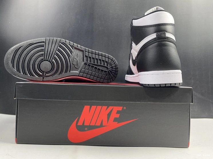 1 White Retro (2014) Black 555088-010 Jordan  1108